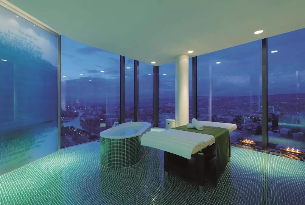 هتل رادیسون بلو ایوریا